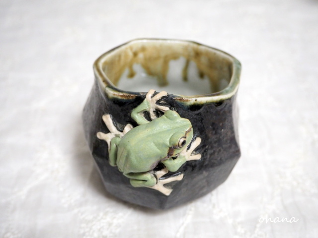 アマガエルの湯のみ