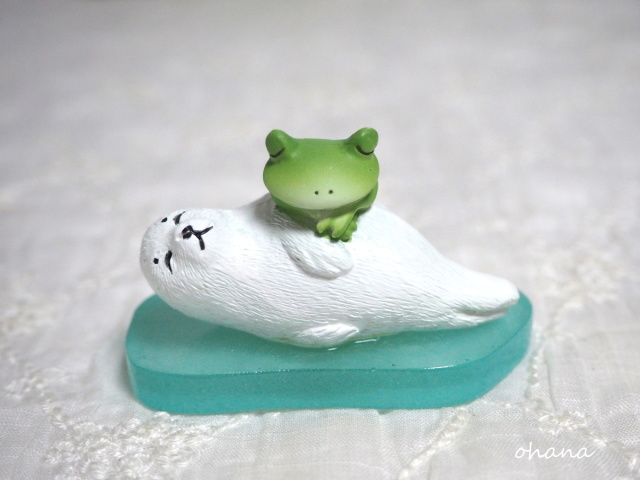 アザラシとお昼寝カエル