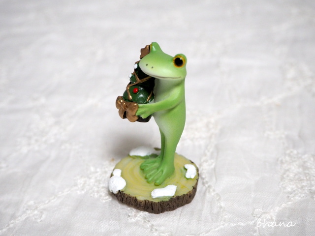 Copeau「クリスマスツリーを持つカエル」