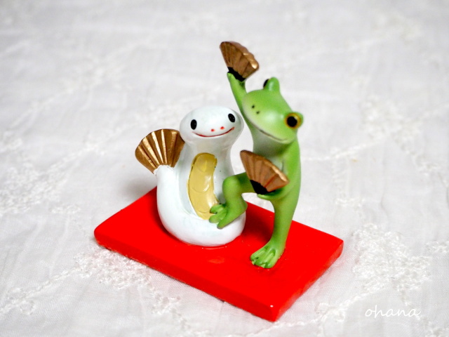 ヘビとお祝いダンス