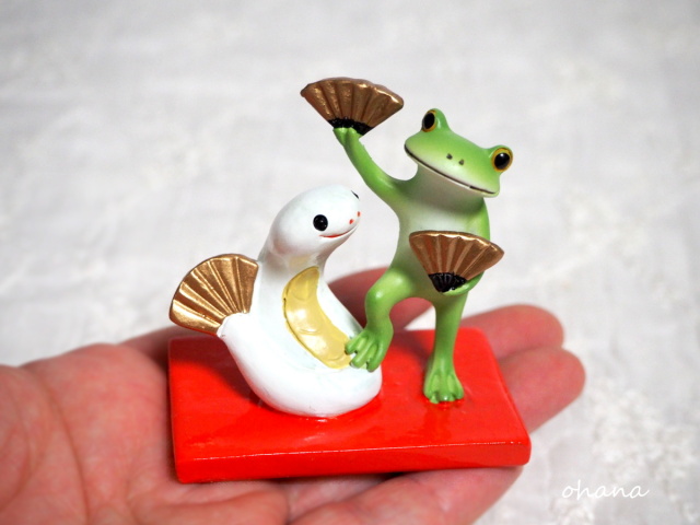 ヘビとお祝いダンス