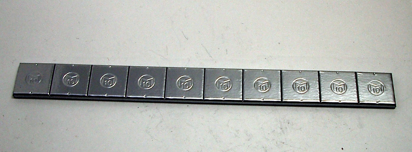 マルエム　10ｇ貼付　2ｋｇ入　黒テープ（超薄型）