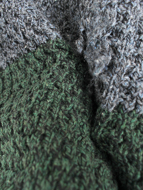 ウールリッチクラッシュニットバイカラー