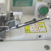 BL-500Nベビースクイ 用T-5手動糸切装置