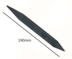 仕上げ用カンナ　No.11　黒帯鉄製　陶芸用　長さ190ｍｍ　高台をつけたり、側面の肉厚の調整に　