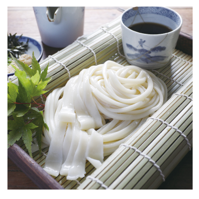 半生うどん（調理写真）