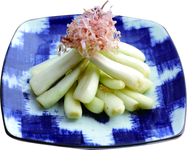 沖縄県から直送 沖縄の塩だけで味付けしたこだわりの島らっきょう塩漬け 250g 受注生産なので鮮度が高くシャキシャキ食感で美味しいお取り寄せグルメ 沖縄県から直送 沖縄の塩だけで味付けしたこだわりの島らっきょう塩漬け 250g 受注生産なので鮮度が高くシャキシャキ食感で美味しいお取り寄せグルメ