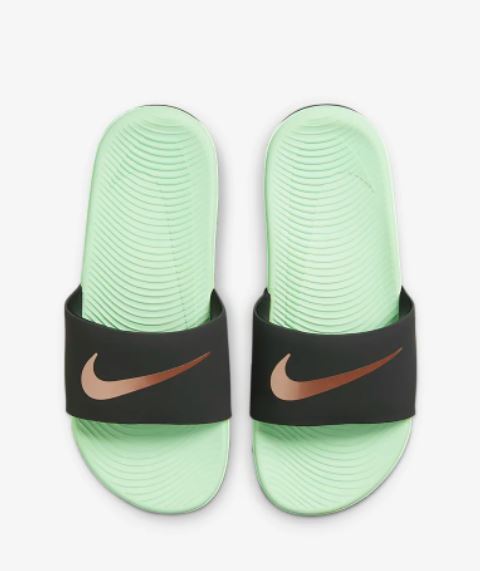 010 Nike Sandal ナイキ カワ スライド キッズサンダル