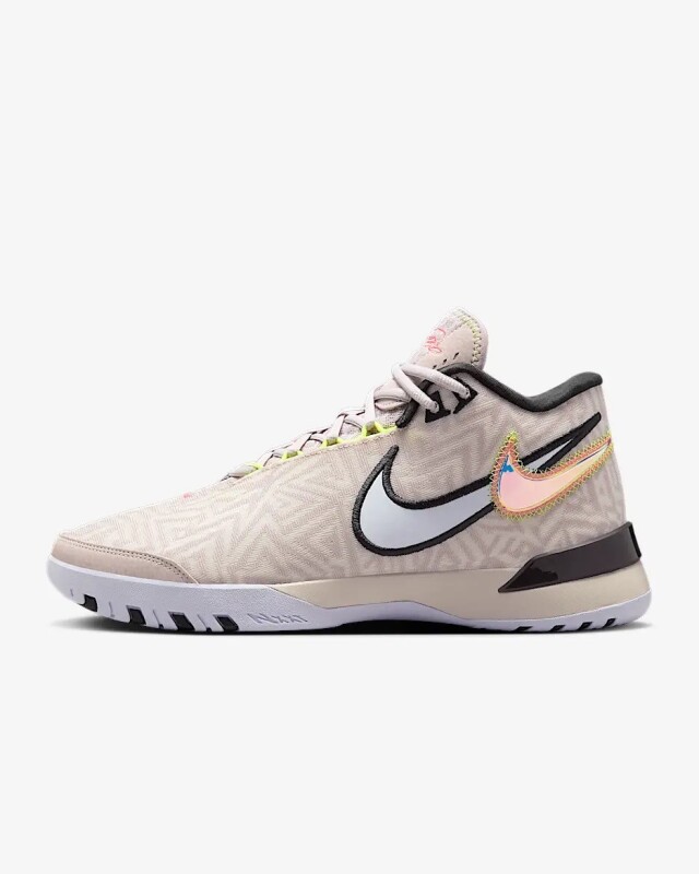 【NIKE】レブロンモデル LBJ NXXT バッシュ HF0711-300 NIKE】レブロンモデル LBJ NXXT バッシュ HF0711-300