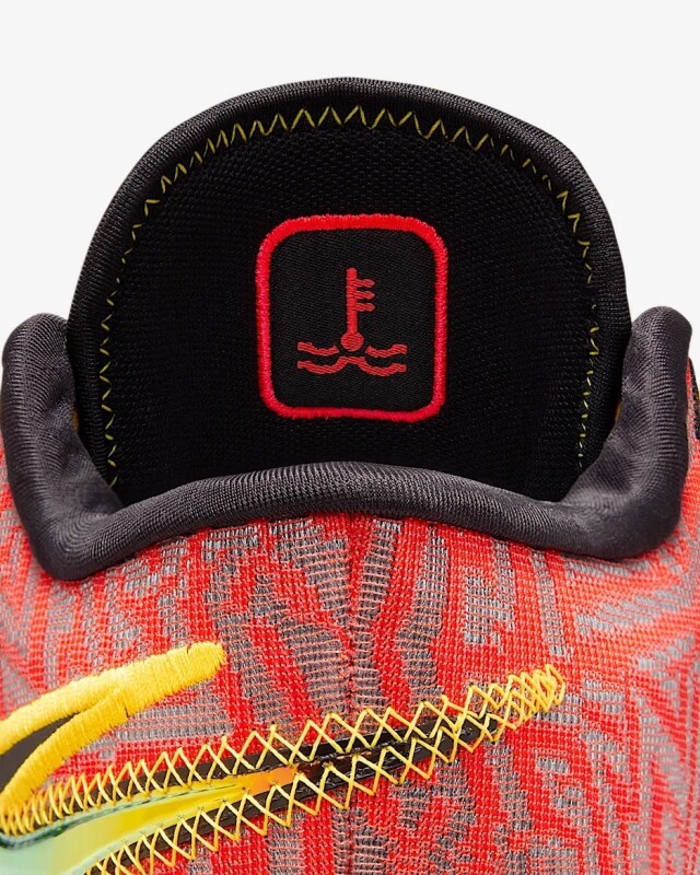 ポイント2倍！】HF0711-600/ NIKE / ナイキ / LBJ NXXT GEN ISUS EP