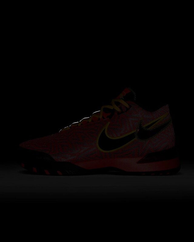 ポイント2倍！】HF0711-600/ NIKE / ナイキ / LBJ NXXT GEN ISUS EP