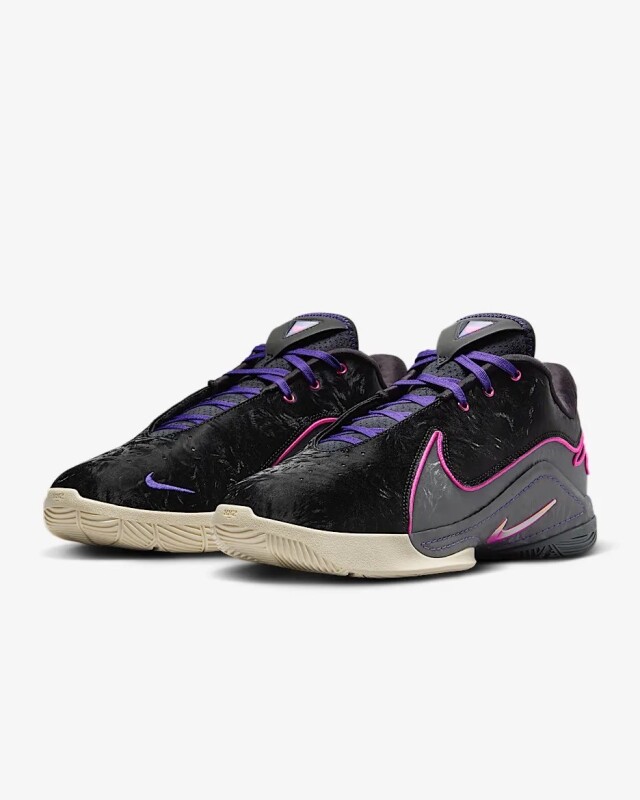 ポイント2倍！】 FZ1095-001/ NIKE / ナイキ / LEBRON XXII EP 