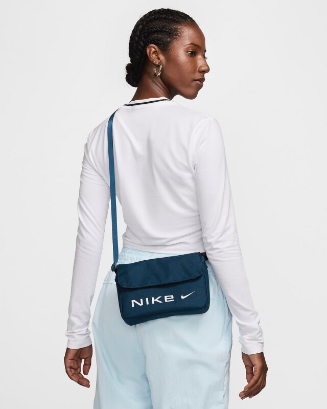 NIKE ナイキ クロスボディバッグ NIKE公式】ナイキ スポーツウェア エッセンシャル クロスボディ
