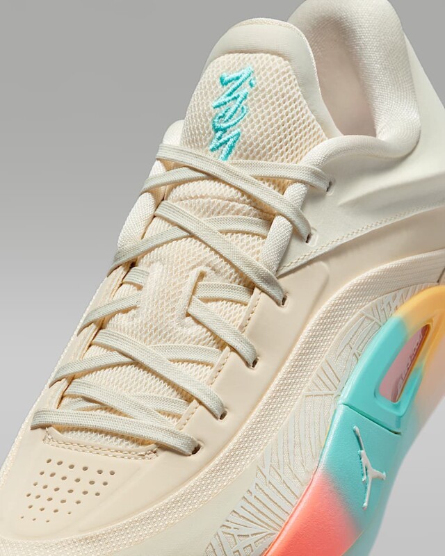 【中古】Jordan ジョーダン　ザイオン　4PF バスケットボールシューズ ポイント2倍！】FD0591-102 / JORDAN ZION 4 PF / ジョーダン