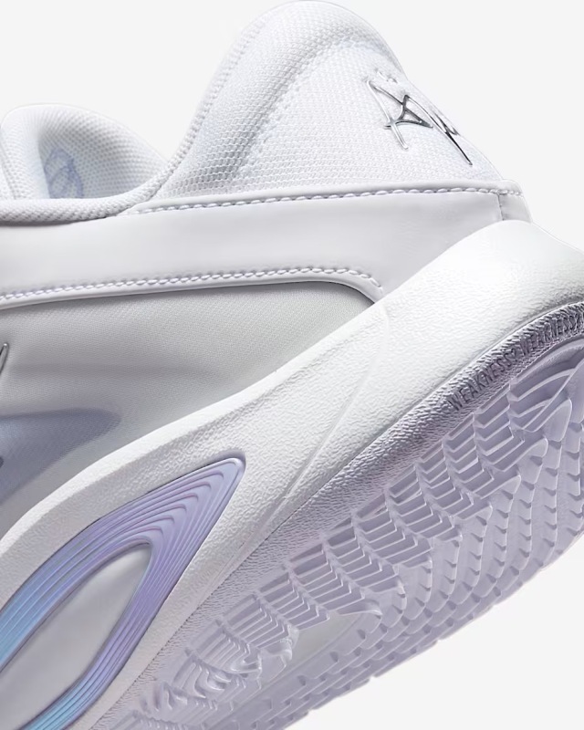 27.5 Nike A'One ナイキ エーワン FZ8606-100 WMNS) Nike A'One Pearl EP 'White Metallic Silver' FZ8606-100