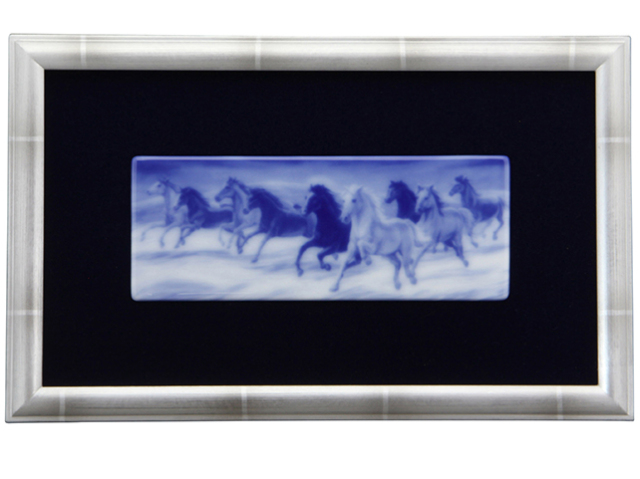 天馬超ゆる草波　陶額