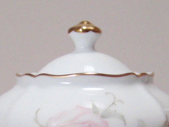 フェアリーローズ　シュガーポット　蓋つまみ部分