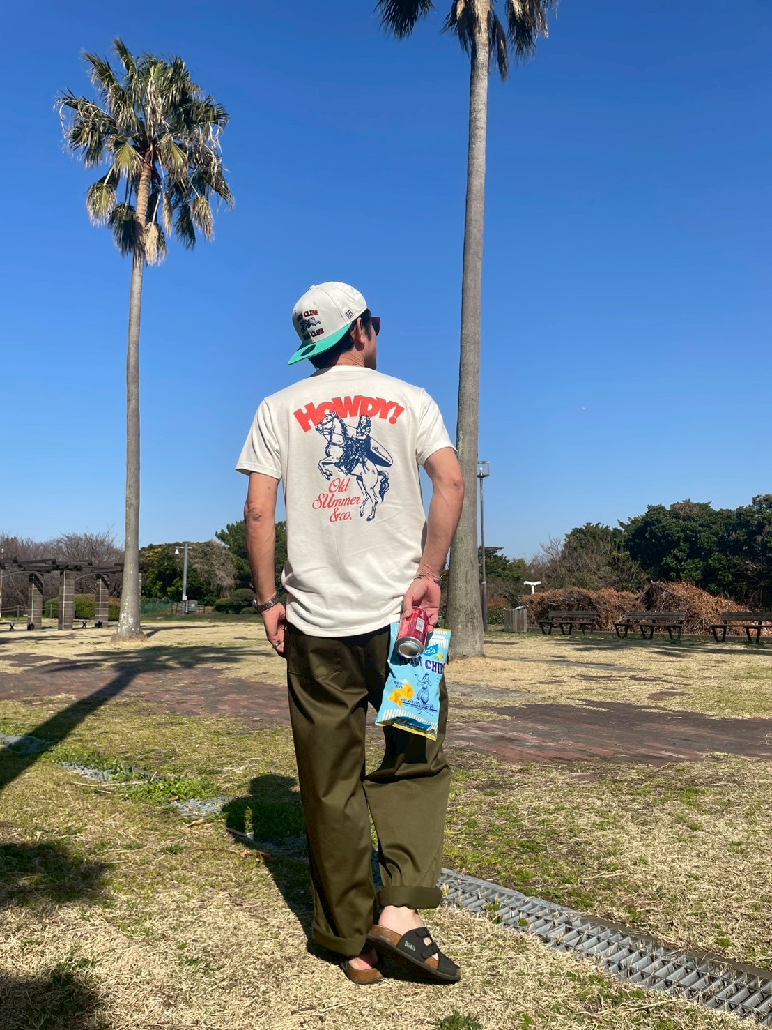 HOWDY！ Tシャツ