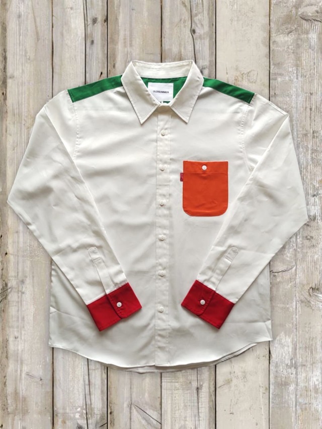 711カラーシャツ