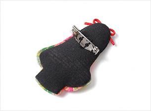 和風ブローチ ちりめん細工 べっぴん