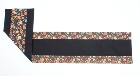 金襴テーブルランナー（ロング）☆日本土産（みやげ）や記念品に！英語