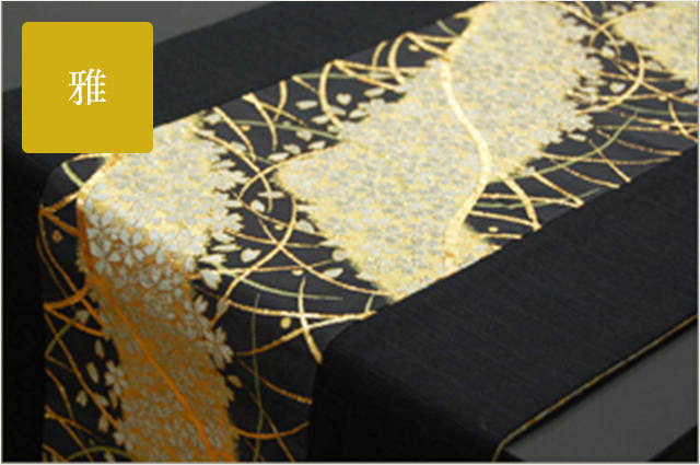 金襴テーブルランナー　（ロング）★日本土産（みやげ）や記念品に！英語説明書つき-中国語も対応