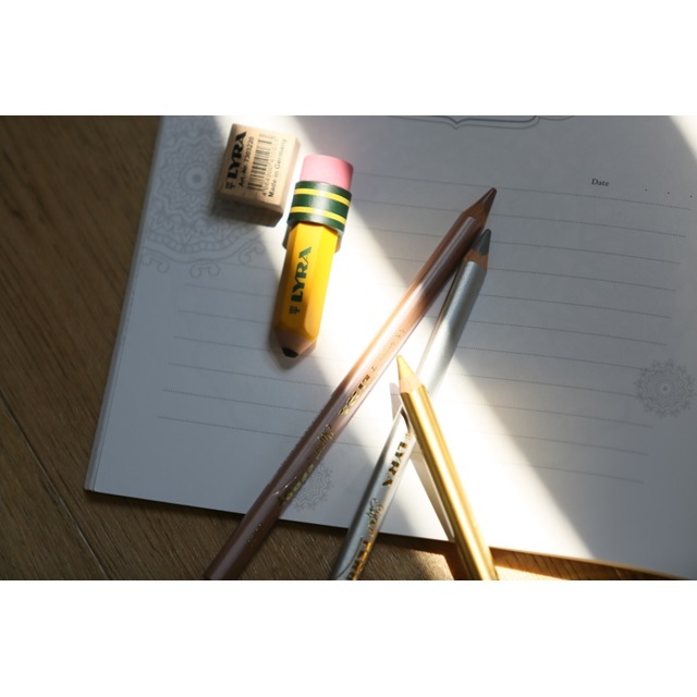 リラ　スーパーファルビー　軸カラー