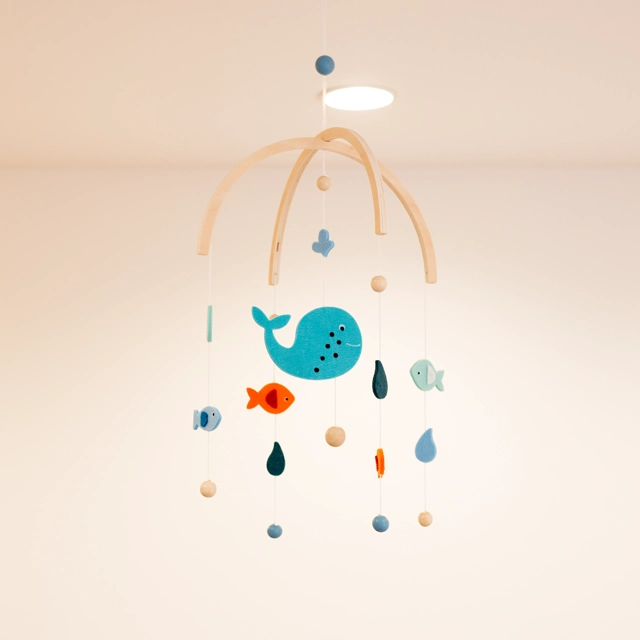 モビール　青いくじら　