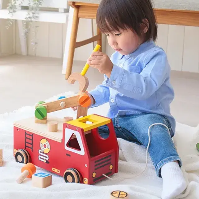 【Edute】大人気!!アイムトイ Fire Fighter Builder I'm Toy アイムトイ 消防車 TOY 知育玩具 大工 型はめパズル