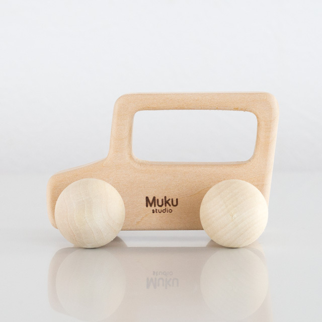 カラコロ自動車ナチュラルの側面