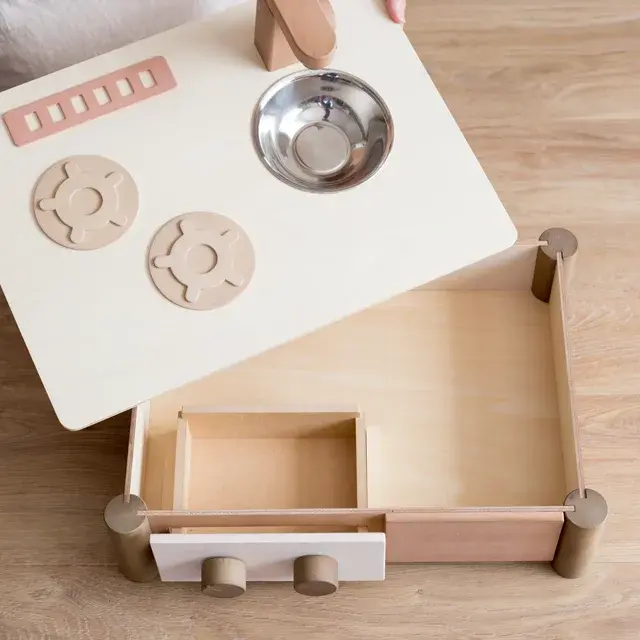 本体に収納スペース有