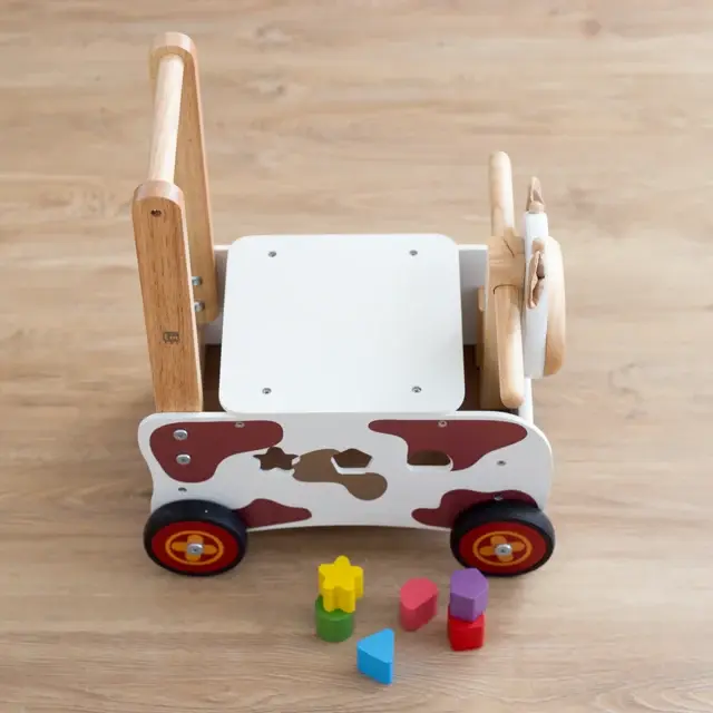 アイムトイ ウォーカー＆ライドカウ｜木のおもちゃ おもちゃの森