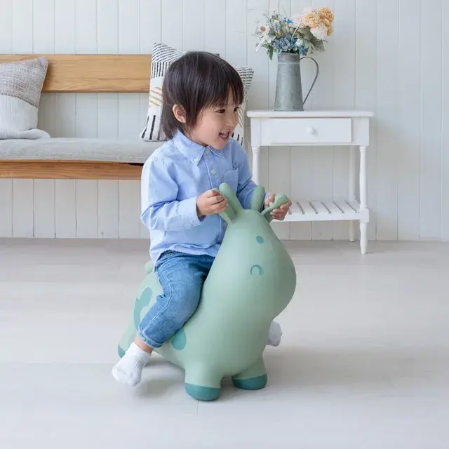 スキッピーカウ　グリーン