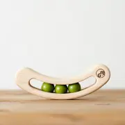 FAVA (ファーヴァ)グリーン【マストロ・ジェッペット】【グッドデザイン受賞】【3ヶ月～】【出産祝いに最適】【日本製】【レターパックプラス可】