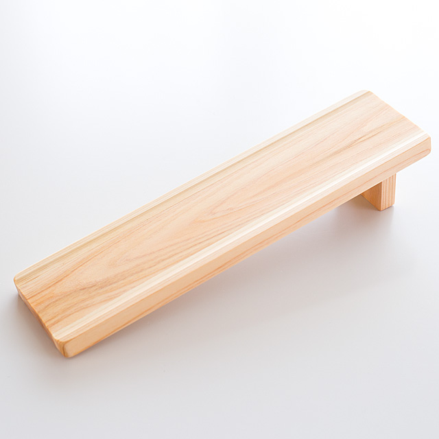 どんぐりの坂ひのき　木のおもちゃ