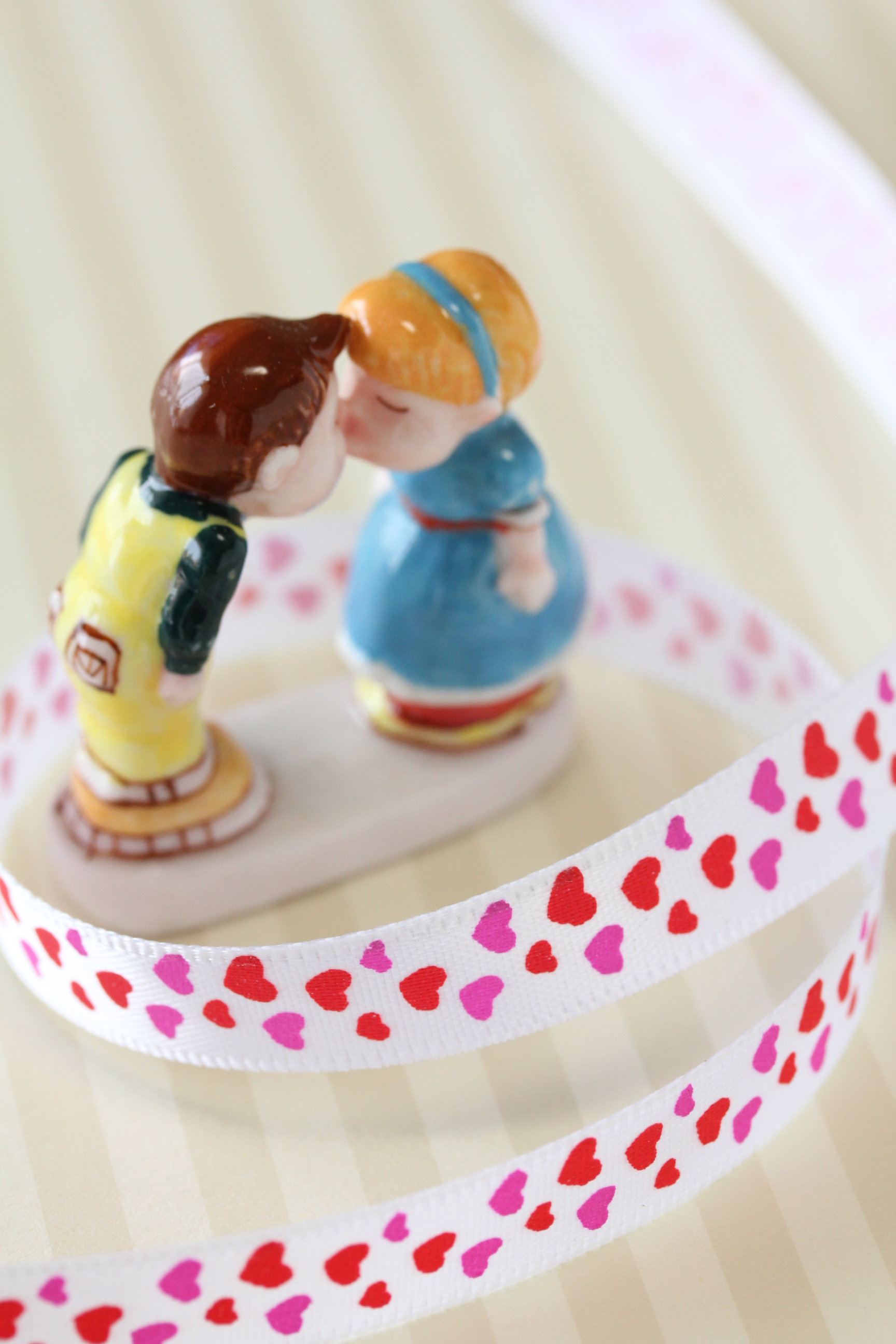 ドイツ・サテンリボン・Amore　10ミリ幅