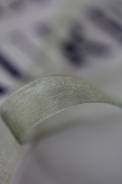 フランス製スペシャルリボン・シャイニーオーガンジーKhaki　11ミリ幅　