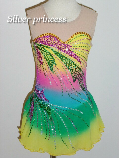 送料無料★TM19番★フルオーダー＊大会用フィギュアスケートコスチューム★