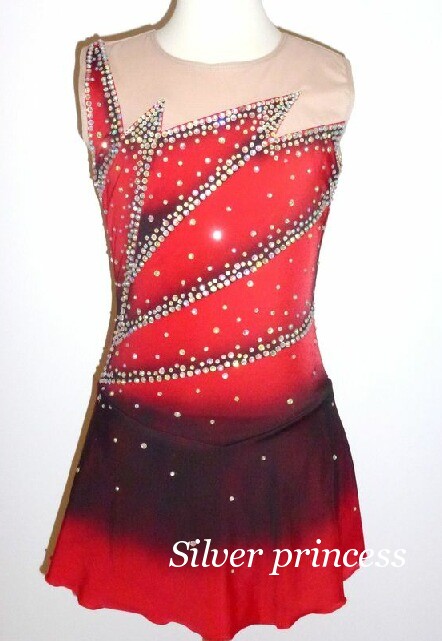 送料無料★日本で取り付け＊本物スワロが７００個！★TNR193番★フルオーダー大会用フィギュアスケートコスチューム★