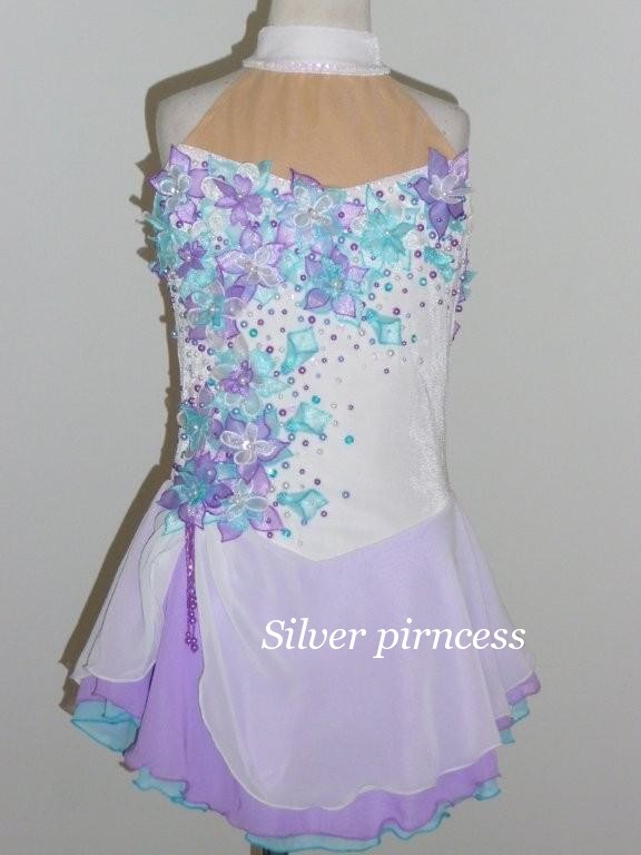 送料無料★ＴＮＷ44★フルオーダー★大会用フィギュアスケートコスチューム