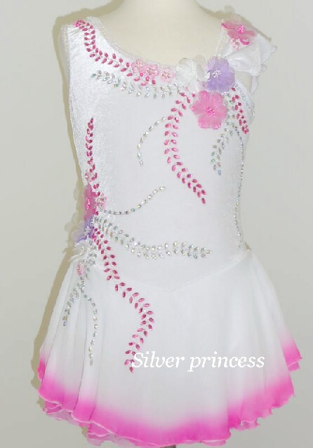 送料無料★TNＷ４７★上品清楚★フルオーダー大会用フィギュアスケートコスチューム