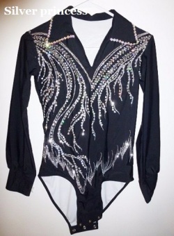 送料無料☆アメリカへフルオーダー！☆男の子☆大会用スケート衣装