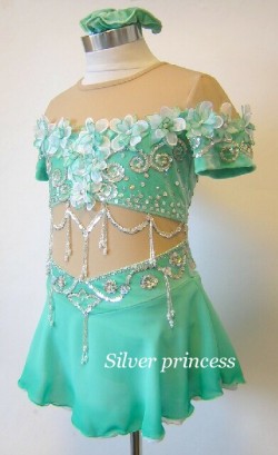 送料無料★TNG47★フルオーダー★大会用フィギュアスケートコスチューム★