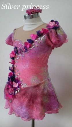 送料無料★TU38★フルオーダー大会用フィギュアスケートコスチューム★