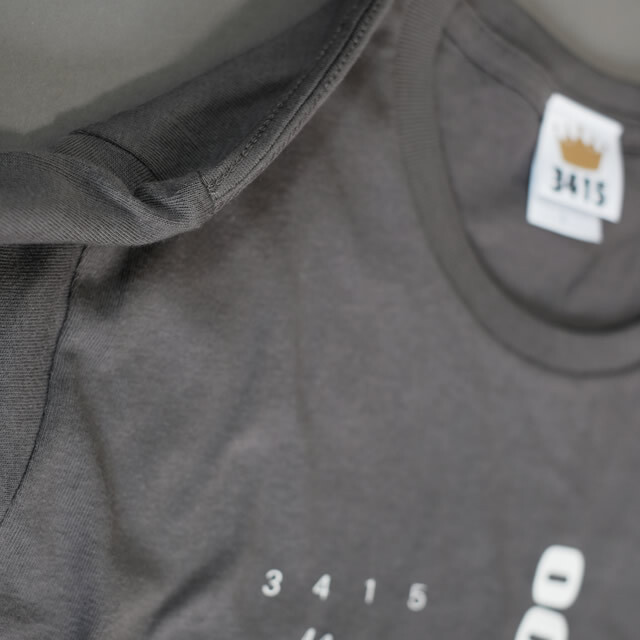 Ｔシャツ