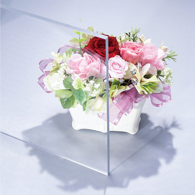 オーダーカット加工対応アクリル板