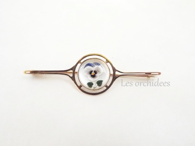 antique reverse ingtalio pansy brooch