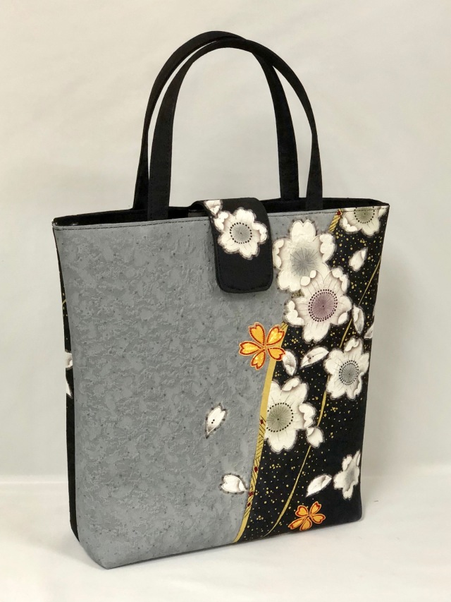 1048A ベロ付き手提げ（共布使用）