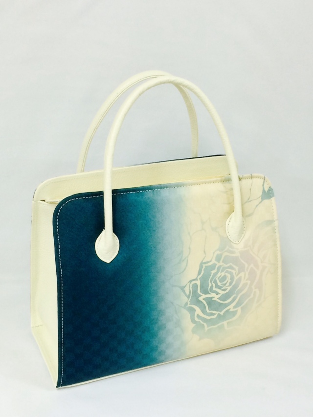 1056B アオリポケット付きファスナーバッグ　革付属使用