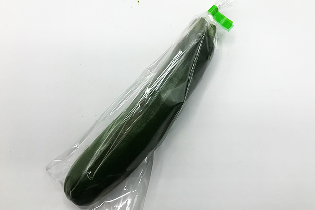 ズッキーニ 1本 (宮崎産など)